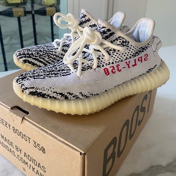 Adidas Yeezy Boost 350 V2 Zebras - Picture 1 of 7